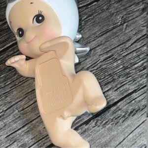 Secret sonnt angel with no adhesive